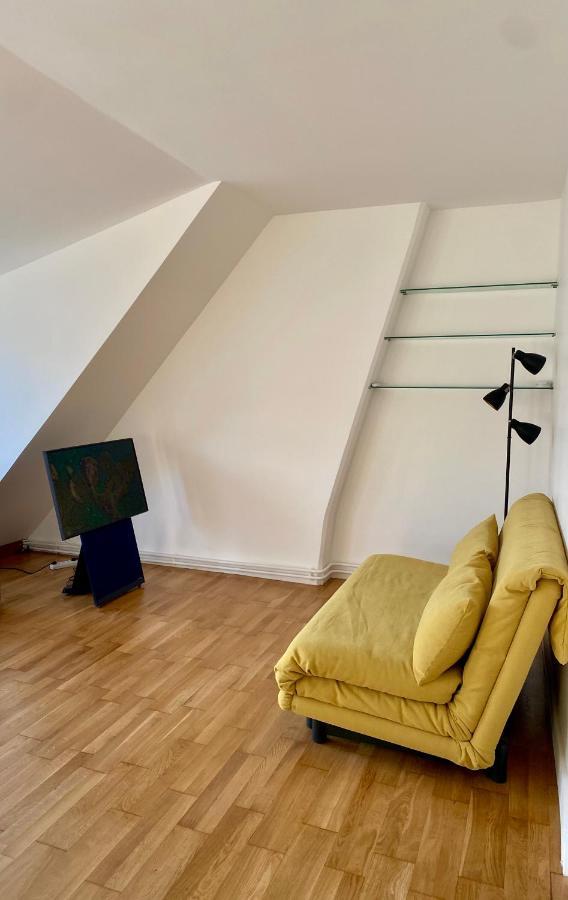 Upscale 80M2 2 Bedroom Apartment Near Champs Elysees Paris Exterior photo